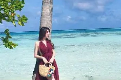 3500家连锁店女网红艾琳演豪门戏翻车涉嫌欺诈中老年人 3500家连锁店女网红艾琳演豪门戏翻车涉嫌欺诈中老年人